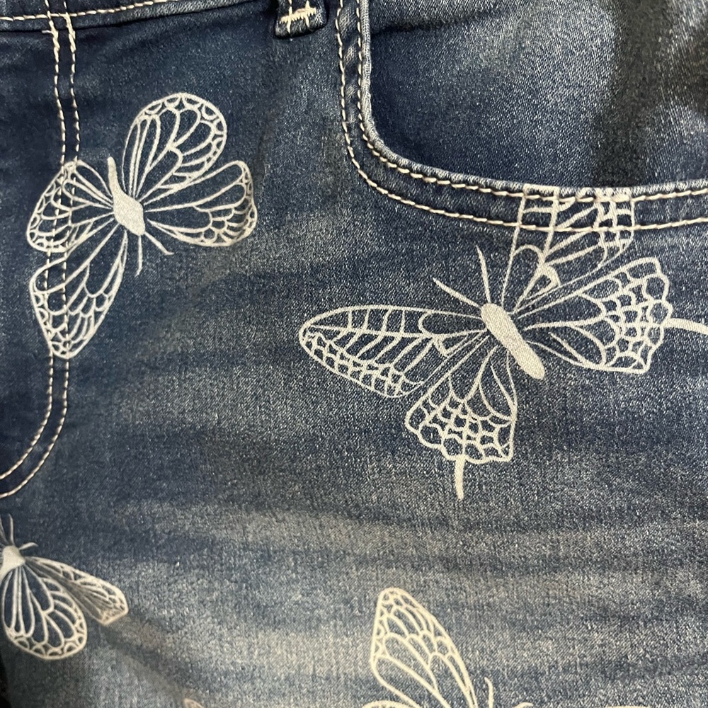🩵 XXL Butterfly Shorts no boundaries shorts - Picture 4 of 11